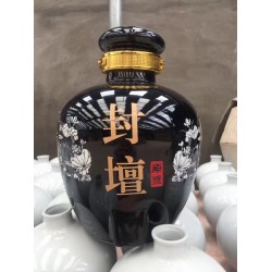 哈爾濱陶瓷酒壇廠200斤裝定做，顏色柚陶瓷150斤裝批發(fā)